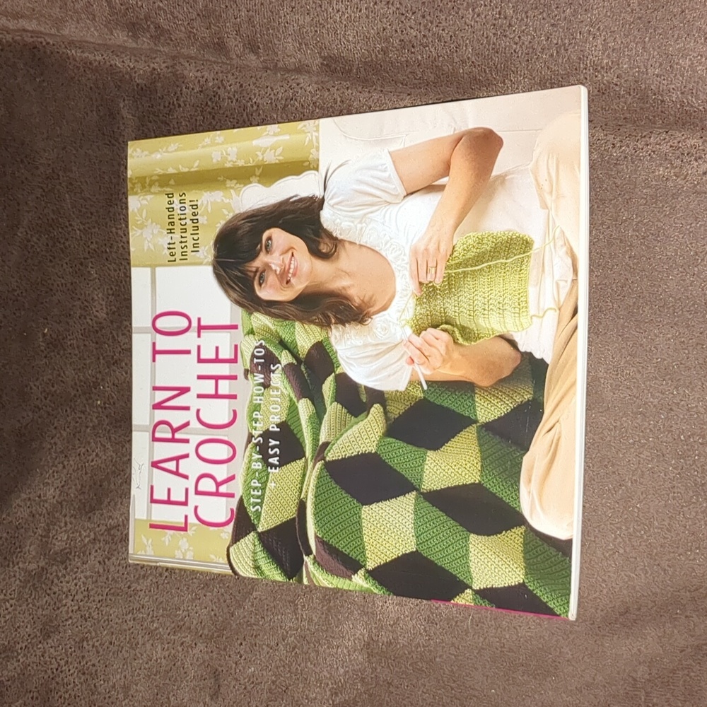 Learn to crochet DIY book